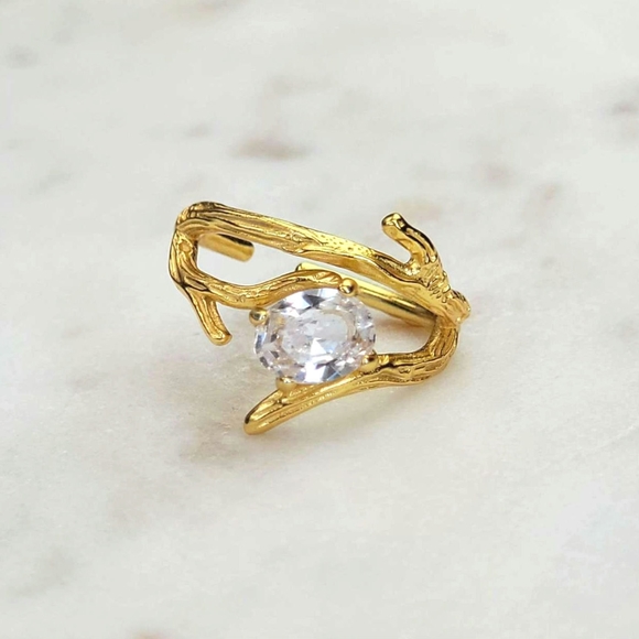 Branch & Stone Ring - Picture 2 of 5